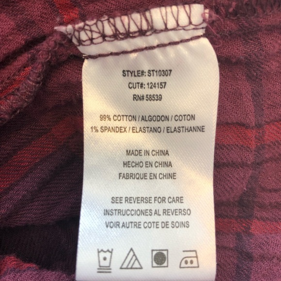 Kut From the Kloth Size M Women's Purple Burgundy Button Down Plaid Woven - Picture 10 of 13